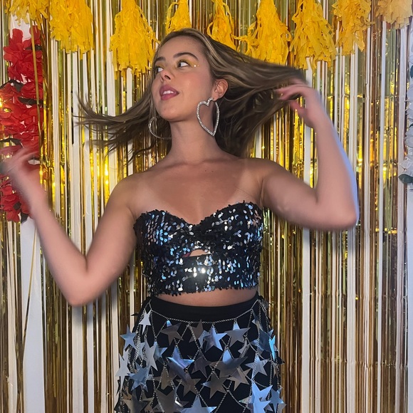 Silver Sparkly Crop Top - Picture 4 of 4